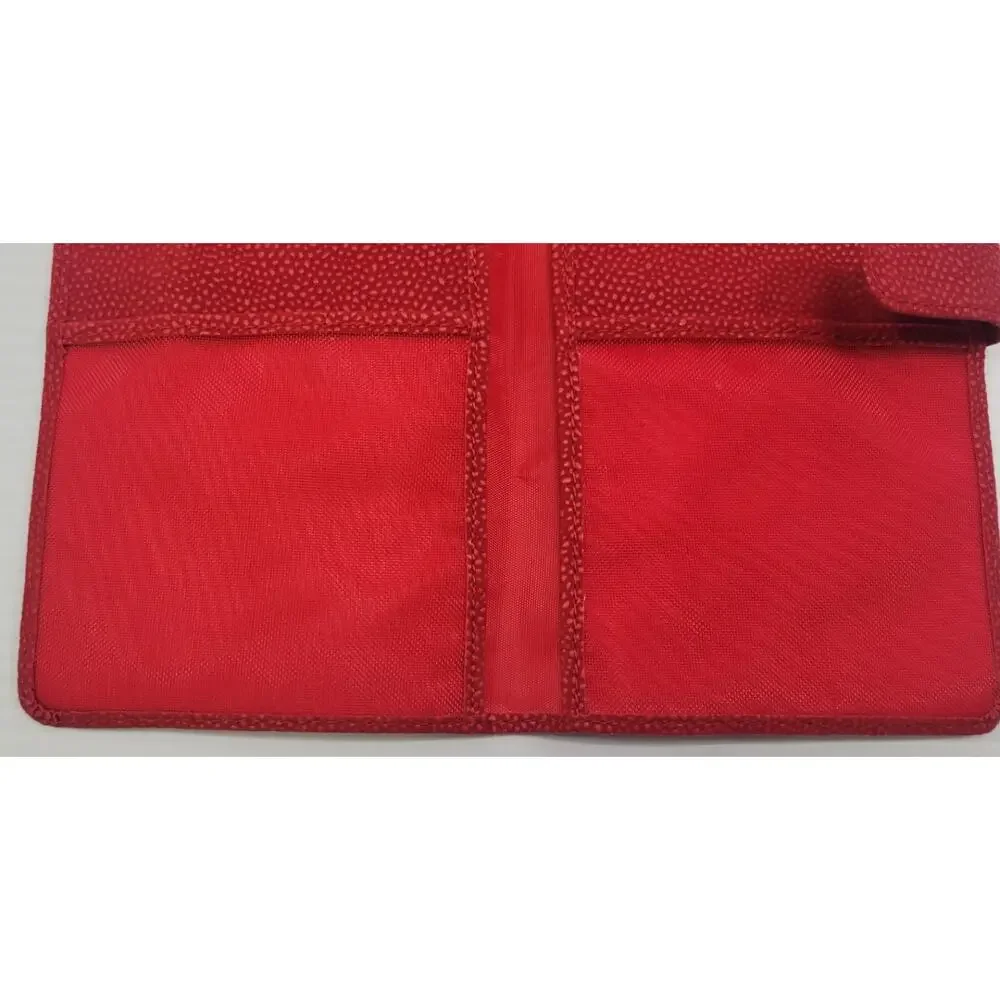 d5) Vintage Red Pebbled PVC Bi-Fold Travel ID Money Card Wallet